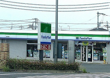 0725ファミマ店舗 -01 _3703-s.jpg