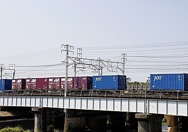 1024貨物列車 01 _m-s.jpg